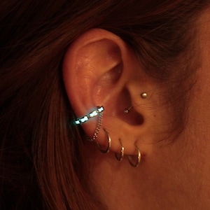 Celtic knot Ear clip  / Glow in the Dark /  Sterling Silver 925 / Chain Ear Clip /