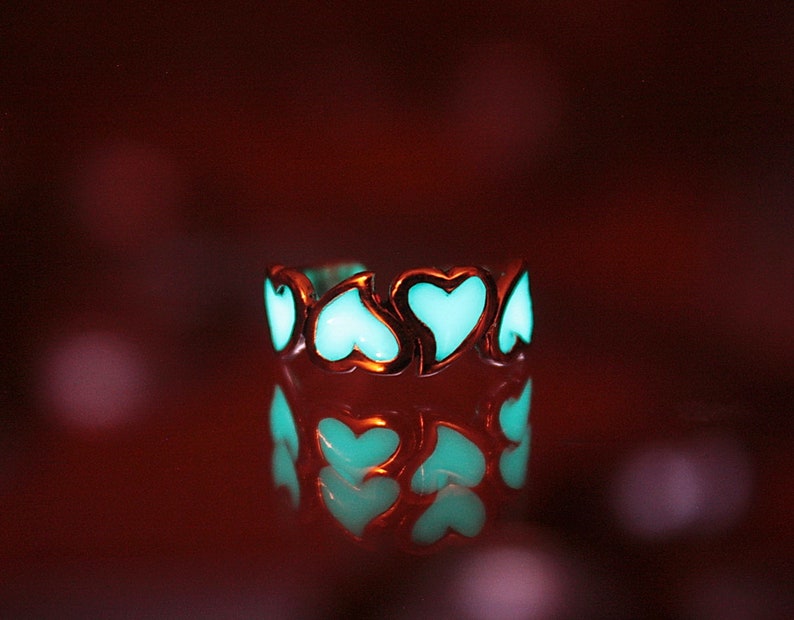 Hearts Toe Ring / Glow in the Dark / Sterling Silver 925 / Midi Ring / image 4