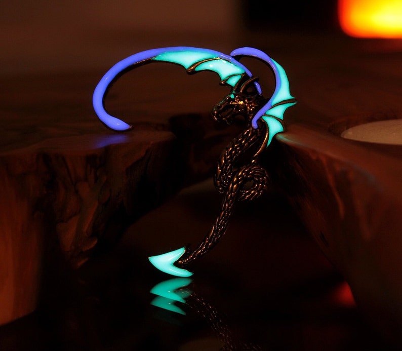 Dragon ear cuff Glow in the Dark / Purple Dragon / Earring / image 1