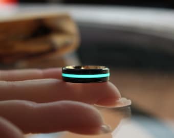 Black Ring Glow in the Dark / Tungsten Ring 6mm / Rose Gold inside Ring /