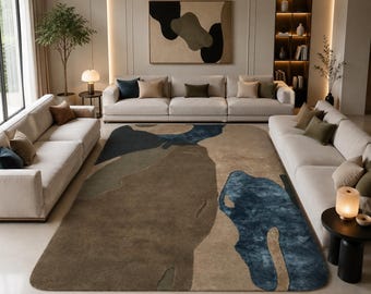 Tappeto moderno astratto, tappeto blu neutro per soggiorno, tappeto dalla forma organica, tappeto di design contemporaneo, grande elemento decorativo per pavimenti.