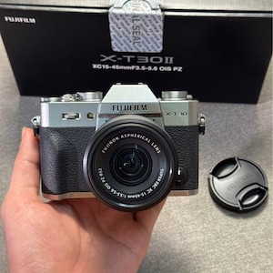 Cámara sin espejo Fujifilm X-T30 Mark II con objetivo XC 15-45 mm 0IS PZ – 26,1 MP, vídeo 4K, compacta y ligera