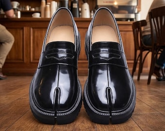 Tabi Loafers Split Toe Flats: Japanese Minimalist Black Patent Shoes Womens