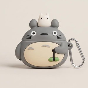 Totoro airpods case - Etsy 日本