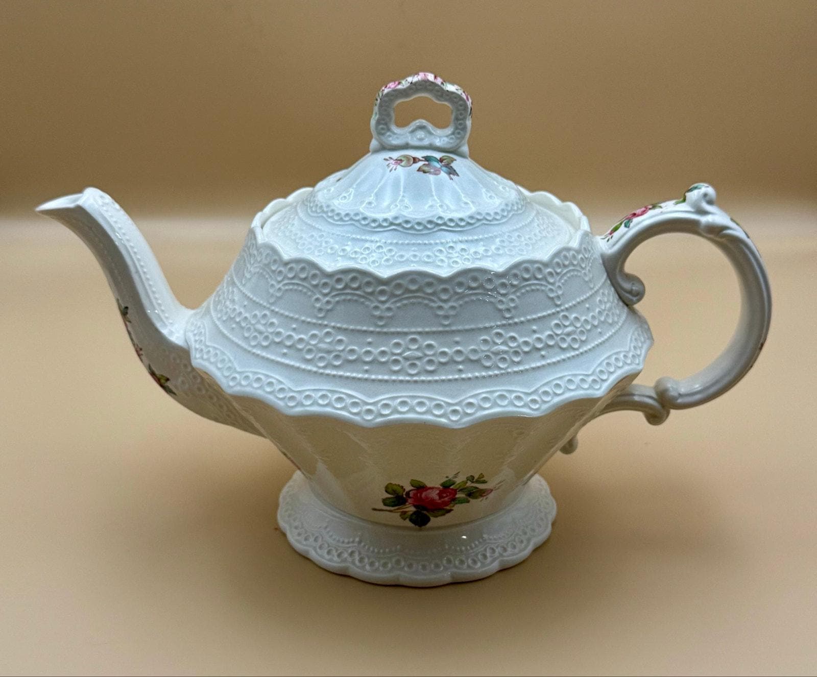 【mokomoa】spode エッグカップ4個　ティーポット mokomoa】spode エッグカップ4個 ティーポット キッチン・食器