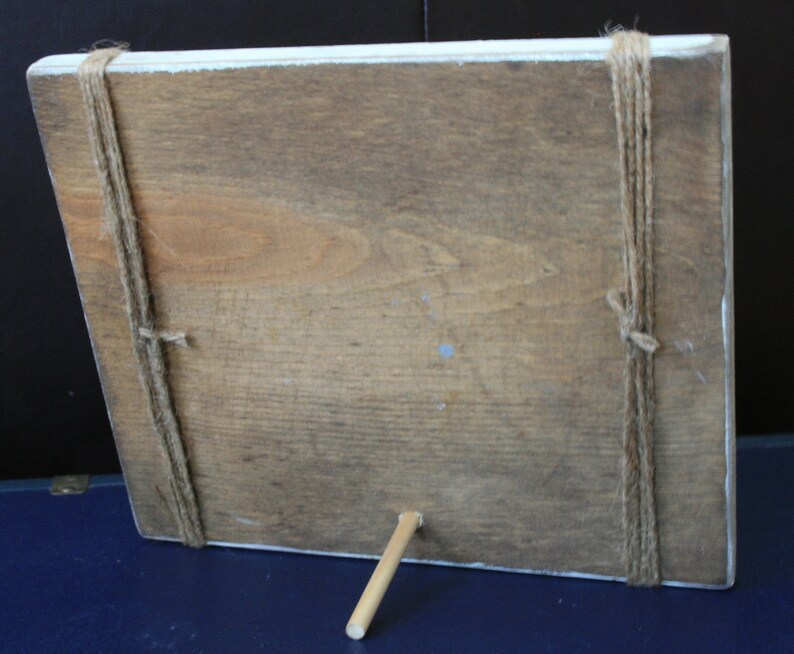 Pale Green /& Beige with Twine Distressed Handmade Picture Frame