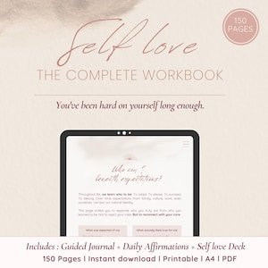 Peut inclure: Un cahier d'exercices numérique intitulé "Self Love: The Complete Workbook" de 150 pages. L'image présente une tablette affichant du contenu sur la découverte de soi, avec du texte tel que "Who am I, love & expectations ?" et "You've been hard on yourself long enough."