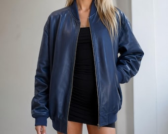 Oversized blauw leren bomberjack, premium echt leren jas dames, minimalistische streetwear jas, vintage stijl jack met rits