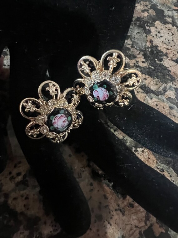 Beautiful vintage Guilloche Rose enamel earrings … - image 4