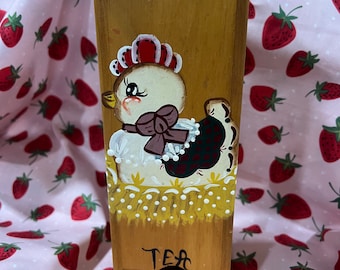Vintage country farmhouse wooden tea bag holder with hand painted chicken
