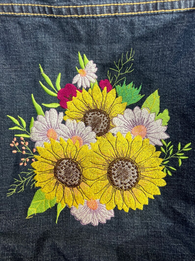 Denim Jacket Large Floral Embroidery Daisies Roses Size M Etsy