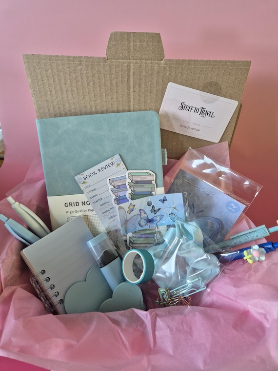 bookish bundles blauw nr2 : journaling cadeauset met A5 en mini notitieboekje, pennen en stickers | 17-delig