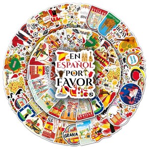 Pu&ograve; includere: Una collezione circolare di adesivi con disegni a tema spagnolo. Gli adesivi presentano immagini di monumenti, cibo e testo, tra cui "En Espa&ntilde;ol Por Favor". Gli adesivi sono colorati e raffigurano vari aspetti della cultura spagnola.