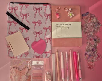 bookish bundles roze — journaling cadeauset met A5 journal, boekenhoes en stickers | 17-delig