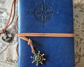 Vintage notitieboek kompas | blauw lederen travel journal met scheepsroer | cadeau reiziger
