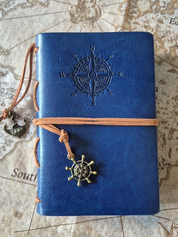Vintage notitieboek kompas | blauw lederen travel journal met scheepsroer | cadeau reiziger