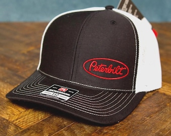 Gorra de camionero Richardson 112 Peterbilt, color blanco y negro, cierre ajustable, logotipo bordado de alta calidad, ligera, transpirable, gorra moderna.