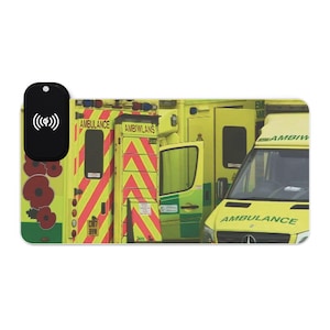 Ambulans Akutscen LED Gaming Musmatta | Trådlös Laddning RGB Skrivbordsmatta