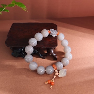 Pulsera de jade nefrita púrpura ahumado / Charm de hoja de flor oriental, detalles de ágata roja