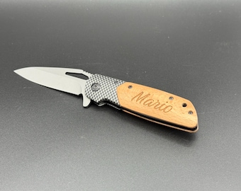 Navaja plegable personalizada: navaja EDC grabada con mango de madera.