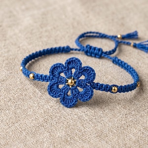 Pulsera floral de macramé, anillo de macramé con aro, patrón de macramé fácil, patrón de ganchillo floral, tutorial de ganchillo floral, regalo de amistad con margaritas hecho a mano
