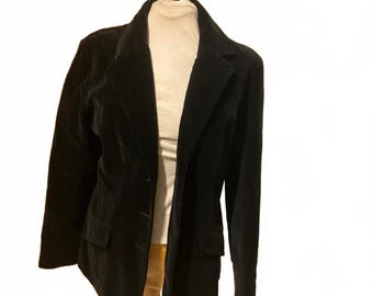 Blazer feminino vintage new wave dos anos 80 em veludo preto, tamanho pequeno.