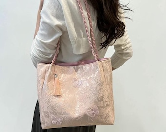Elegant Chinese-Inspired Women’s Tote: Textured Shoulder Bag Spacious Vintage Hanfu Style Commuter Purse
