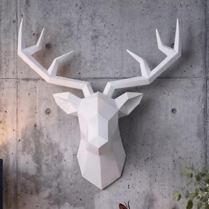 Geometric Deer Head Wall Sculpture: Modern Nordic Stag Statue Accent