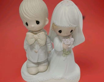 Precious Moments Bride Groom Figurine (1979 E-3114) – Jonathan & David Series