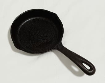 Wagner 1891 6-1/2 Cast Iron Skillet