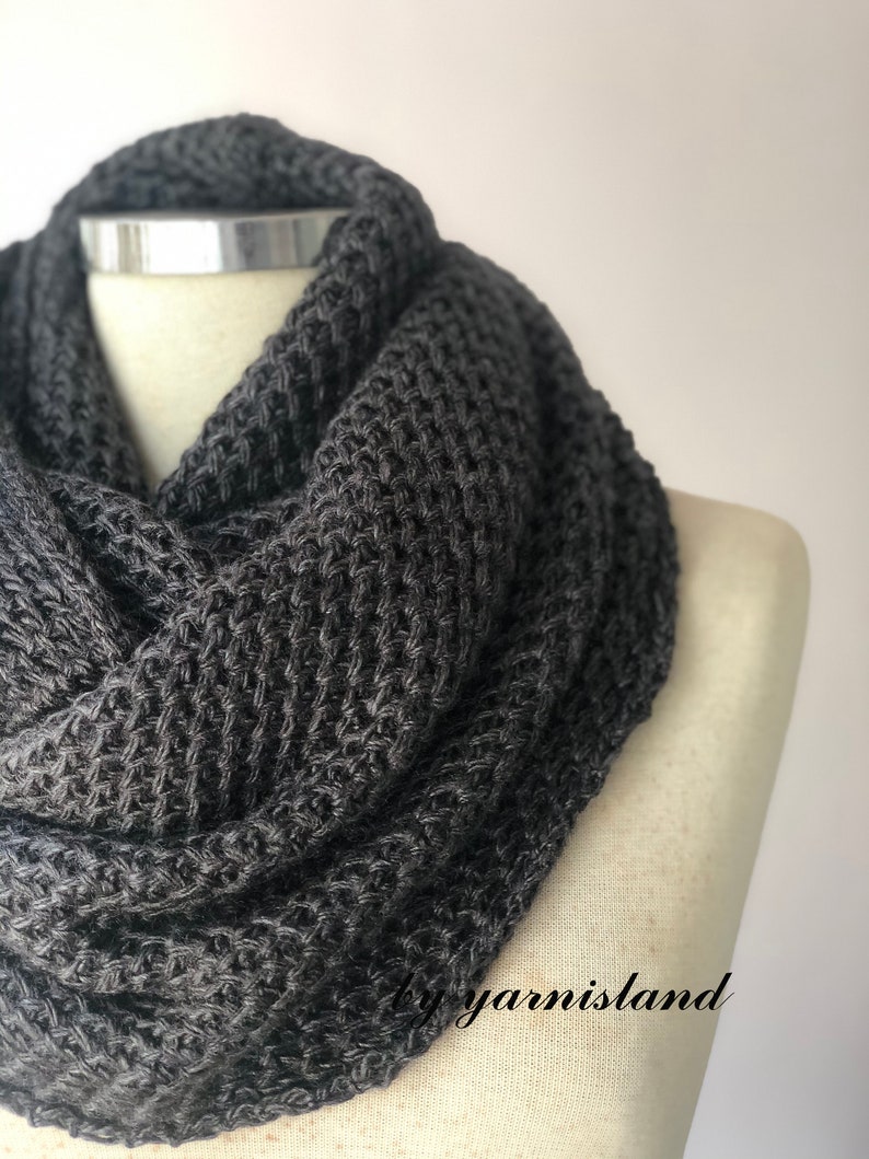 Christmas Sale, Knit scarf, infinity scarf, Cowl scarf, Dark gray scarf, Scarf, Circle scarf, Chunky scarves, Gift for her, Gift for him image 3