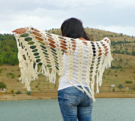 Christmas Sale, Crochet shawl scarf, winter Neck Warmer, off white, women scarves, pareo, gift for her, bridal accessories, wedding, shawl