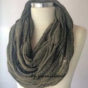Christmas Sale, Knit scarf, infinity scarf, chunky Cowl scarf, winter accessories, hunter green scarf, cowl scarf, chunky scarf,gift for her