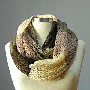 Christmas Sale, Knit scarf, infinity scarf, chunky Cowl scarf, winter accessories, circle scarf, cowl scarf, chunky scarves, knit scarf