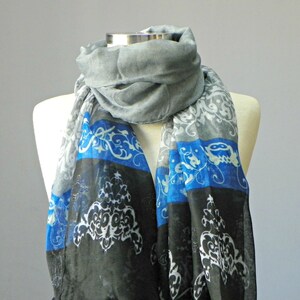 Grauer Schal, langer Schal, Frauen Schal, Frühlingsschal, Schals, Schals, Geschenk für sie, Geschenkidee, Frauen Schal