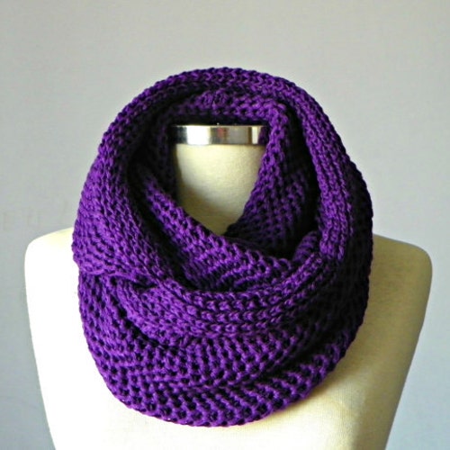 Circle Winter Crochet Knit INFINITY LOOP SCARF Dark Olive Military Green Cowl Circle Winter Crochet Knit INFINITY LOOP SCARF Dark Olive Military Green Cowl