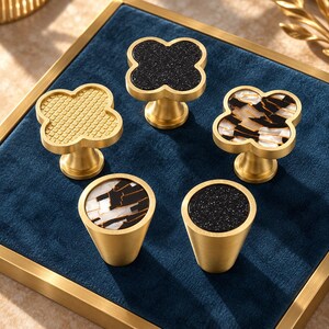 Bouton de meuble en laiton à motif floral, poignée de tiroir en nacre, quincaillerie de chambre d'enfant de style français, bouton décoratif pour commode ou armoire, poignée pour chambre d'enfant