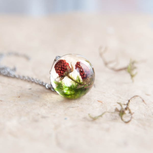 Nature necklace with Strawberry fruit and moss in clear resin. Whimsical jewelry for women inspired by nature. Real berries birthday gift