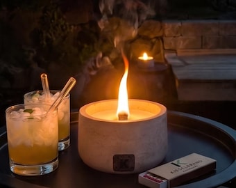 Wachsfresser Outdoor Kerze Beton - Tischfeuer Camping Licht, Dauerdocht Windlicht, Tischkamin Mitbringsel zum Einzug - Geschenk für Camper