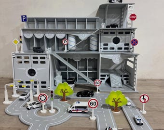 Garaje de madera con acceso a la carretera / Aparcamiento multinivel /