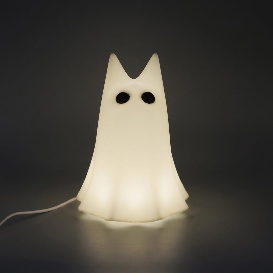 Ghost Cat lamp by DBMakerStudio
