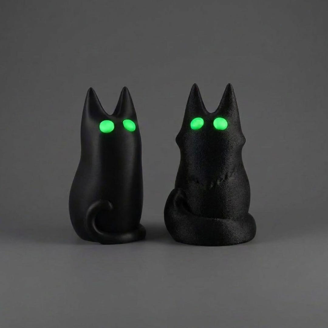 Void Cat figurine by DBMakerStudio