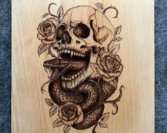 Decorazione murale in legno bruciato a mano / Pirografia gotica