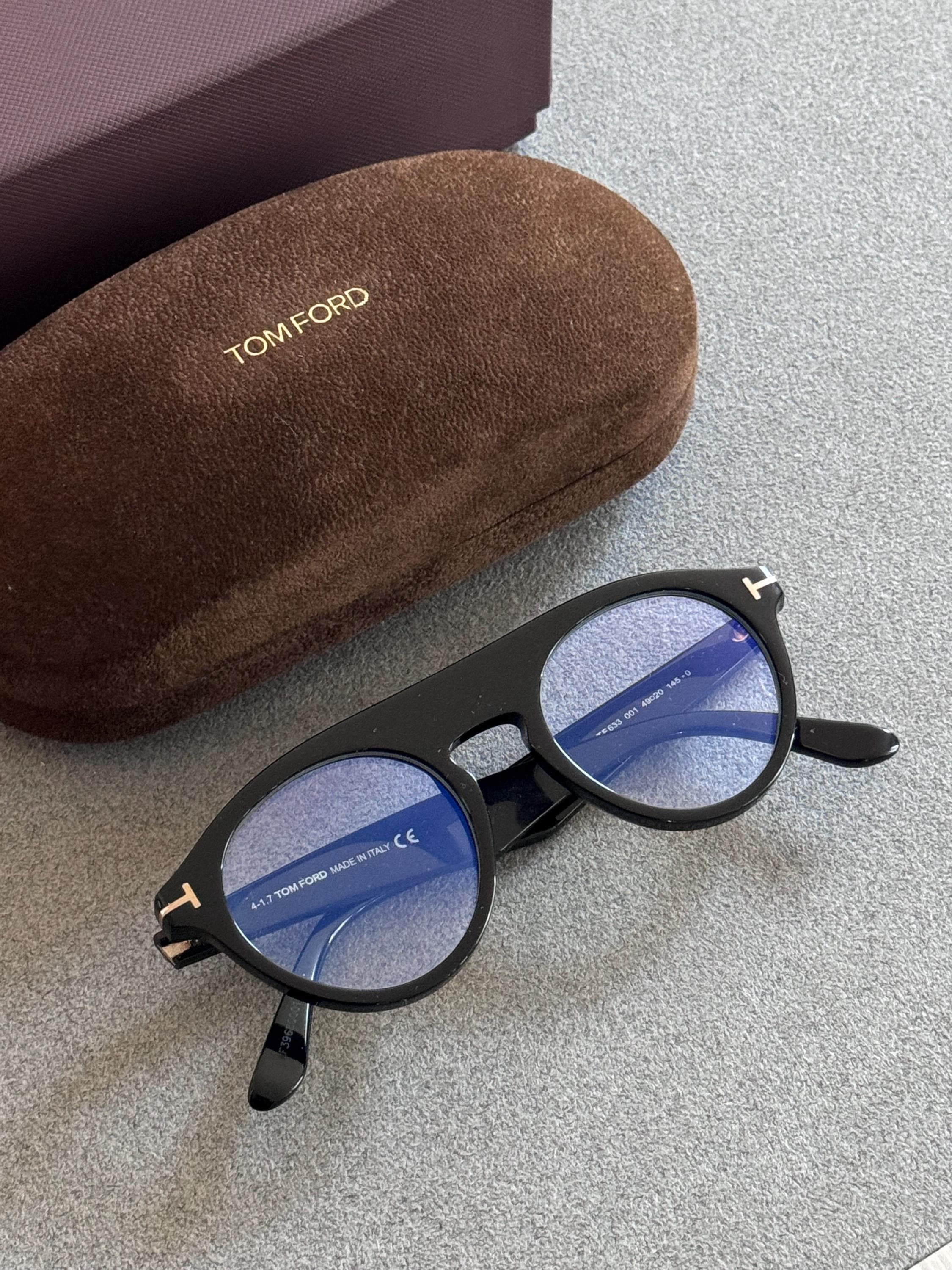 tom ford スクエア Y2K べっ甲柄 Tロゴ メガネ ケース付き Tom ford 