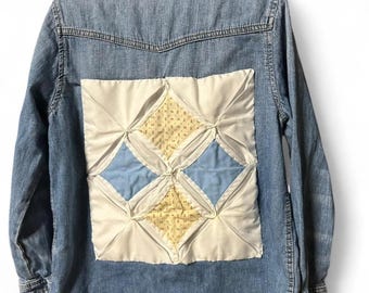 Camisa unisex de manga larga de mezclilla para niños, talla 7-8, con parche de colcha con diseño de ventana de catedral hecho a mano.