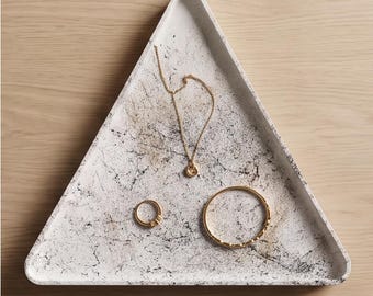 Triangle Jesmonite Tray | Marble Effect Decorative Tray | Luxury Catchall Tray | Modern Coffee Table Decor | Jewelry Tray
