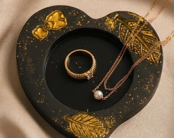 Heart Jewellery Dish, Handmade Jesmonite Trinket Tray, Gold Leaf Ring Dish, Butterfly & Leaf Coaster, Vanity Decor, Gift for Her