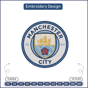 Peut inclure: Un motif de broderie circulaire représentant le logo du club de football Manchester City avec un bouclier central contenant un navire doré et une rose rouge. Le texte indique Manchester City avec les chiffres 18 et 94. Inclut 5 tailles et 15 fichiers.