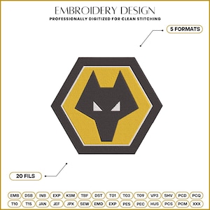 Peut inclure: Un motif de broderie présentant un emblème hexagonal avec une silhouette de tête de loup gris foncé sur fond doré. Le texte indique EMBROIDERY DESIGN, PROFESSIONALLY DIGITIZED FOR CLEAN STITCHING, 5 FORMATS et 20 FILS, avec diverses extensions de fichiers.