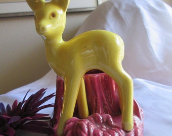 Shawnee Deer Planter, Yellow and Red Shawnee, USA Pottery, 624, Yellow Deer